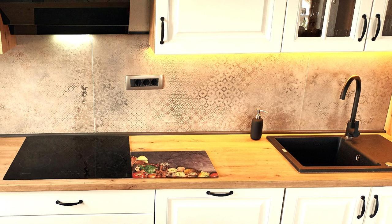Olivista Croatia Apartments Nijvice Zewnętrze zdjęcie
